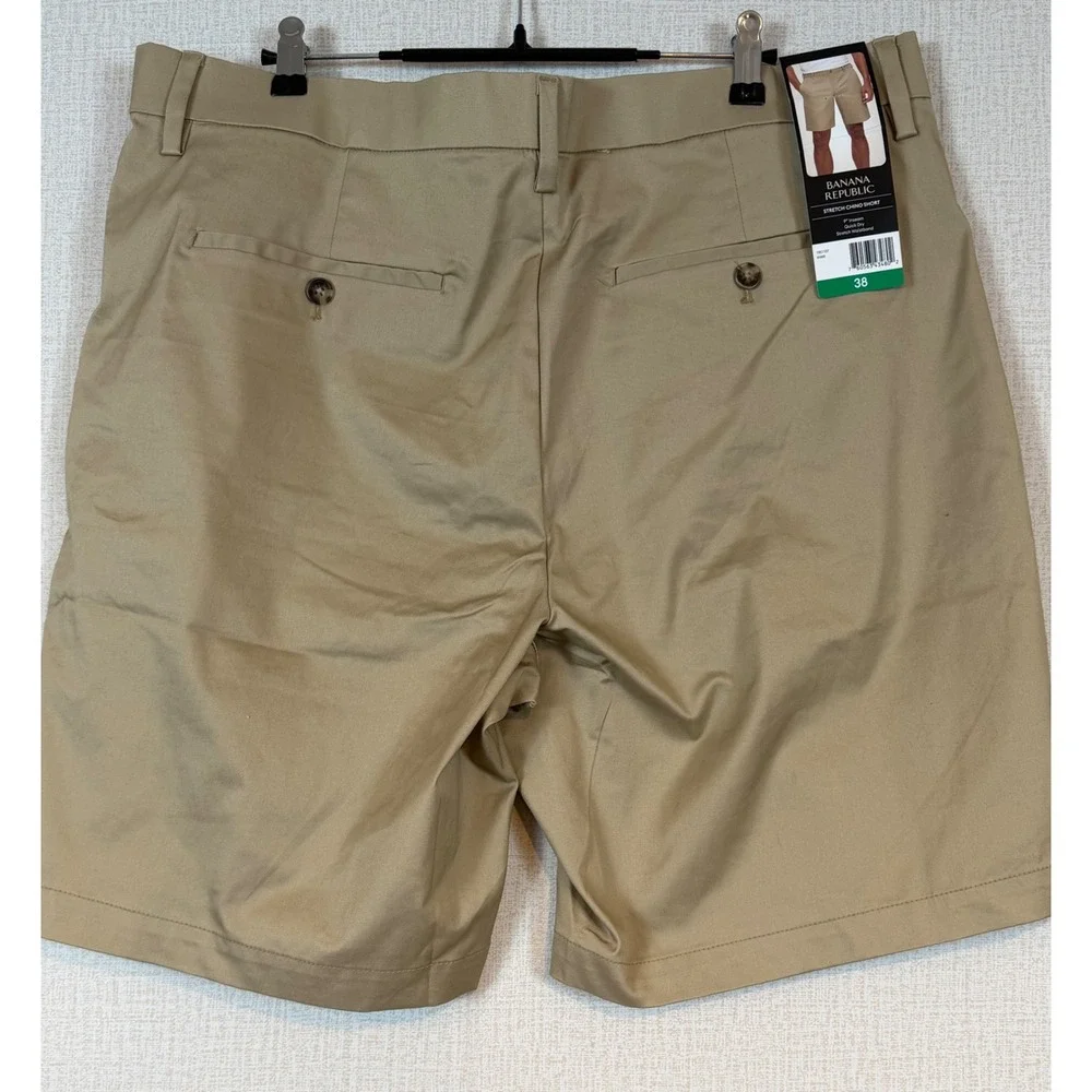 NWT Banana Republic Mens 38 Khaki Stretch Chino Shorts Quick Dry Preppy Classic